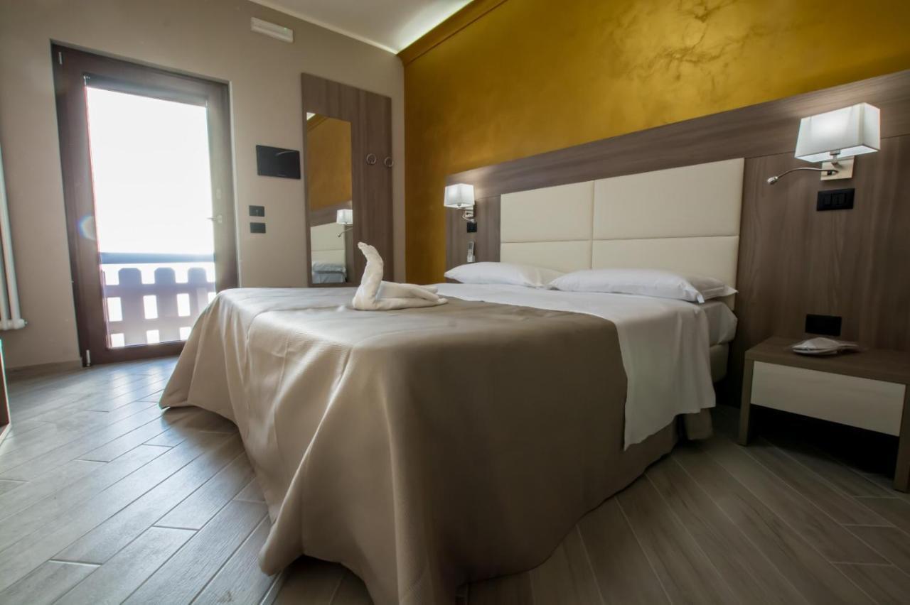 L'Antica Quercia Bed & Breakfast โปเตนซา ภายนอก รูปภาพ